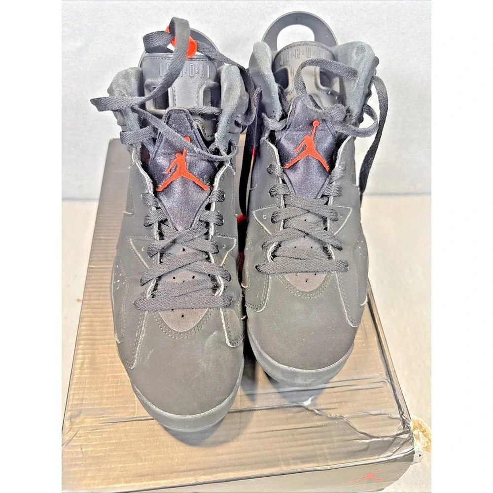 Jordan 6 Retro Black Infrared (2019) - Size 9.5 384664-060 Original box included